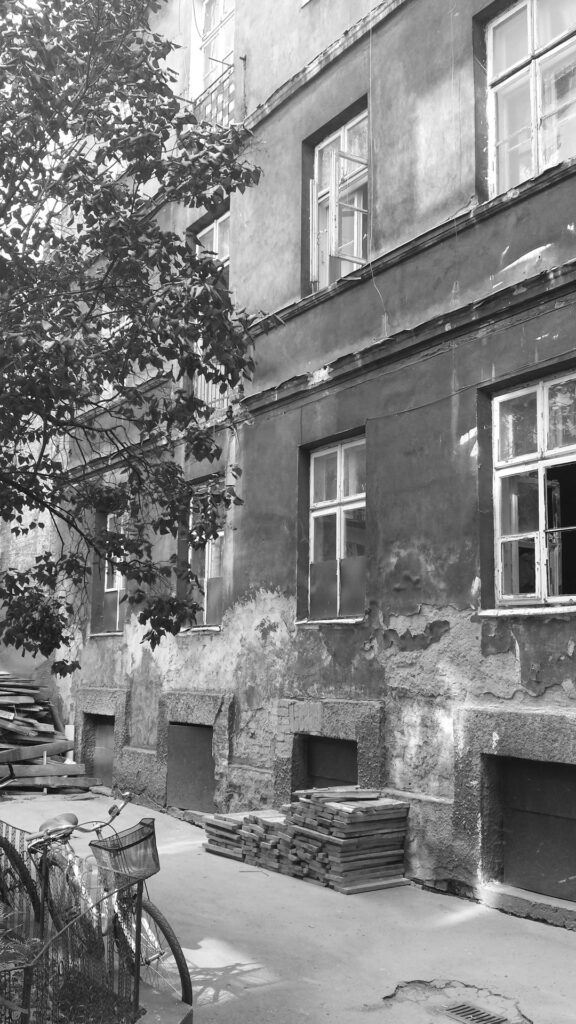 - 2019 Przebudowa kamienicy w Warszawie Praga – 02